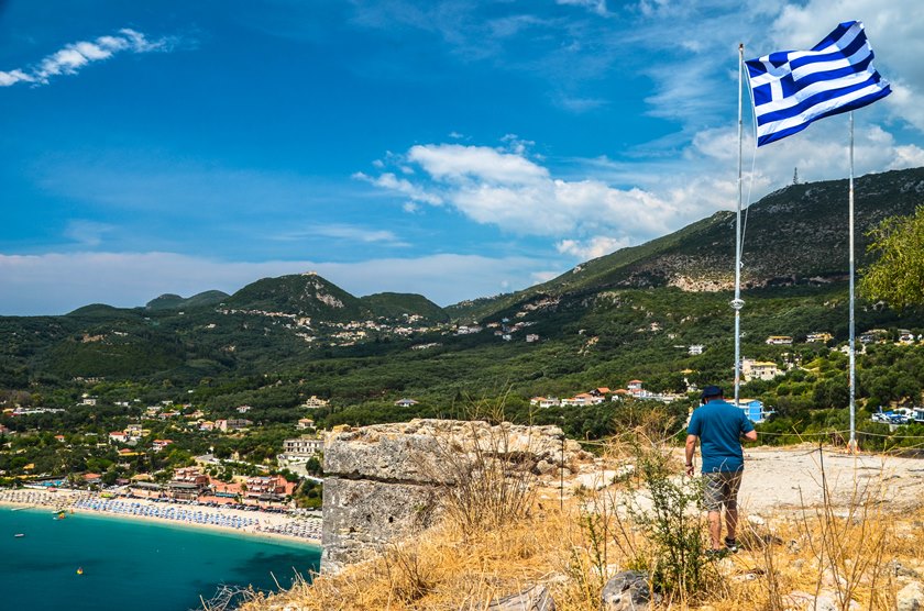 La Multi Ani Tuturor Grecilor Maestrul De C L Torii